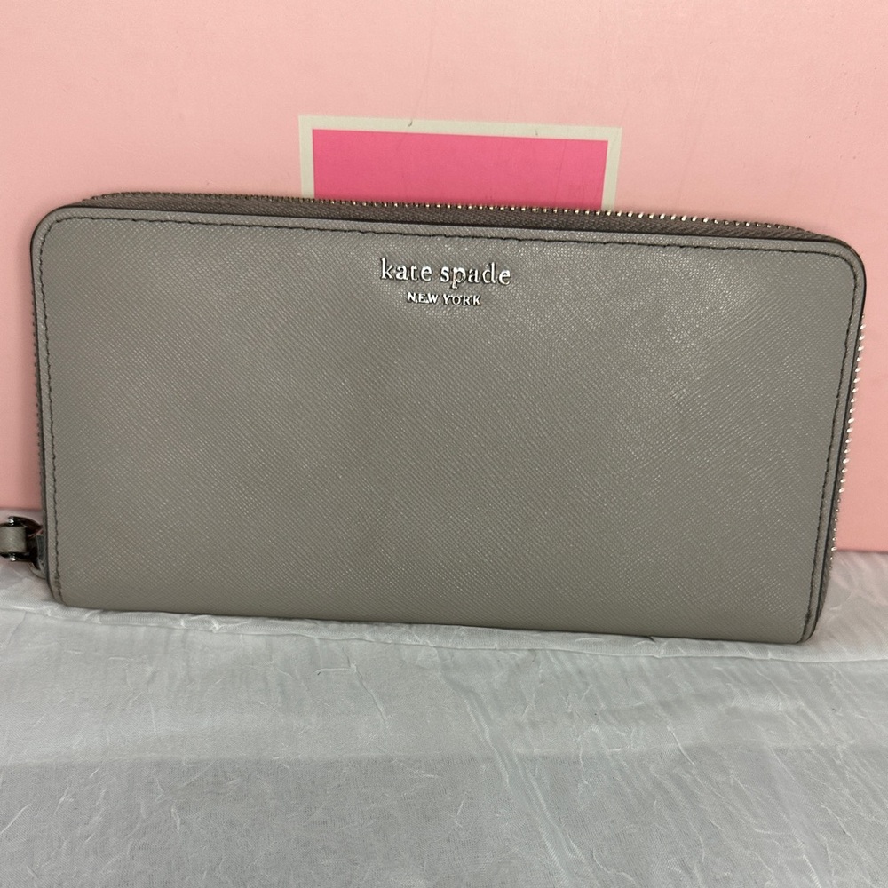 Kate Spade Cameron Continental Zip Around Light Gray Walket